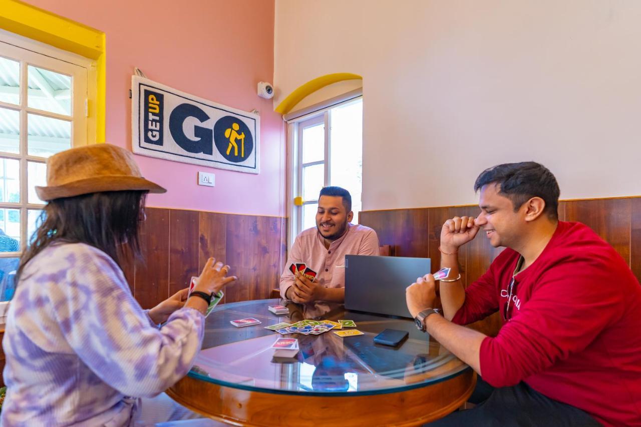 The Hosteller Udagamandalam Exterior photo